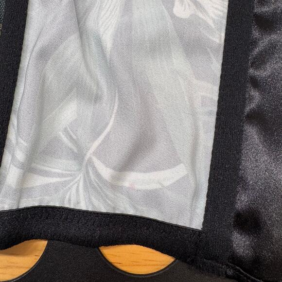 NWT Victoria's Secret Tropical Shine Bustier Green Black Rhinestone Bra Size 36D - Picture 13 of 15